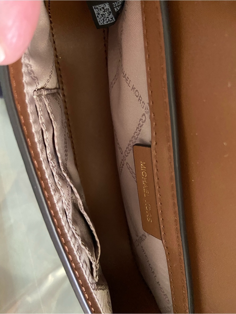 Michael Kors Greenwich Extra Small Saffiano Leather Luggage Crossbody $198 - Picture 6 of 10